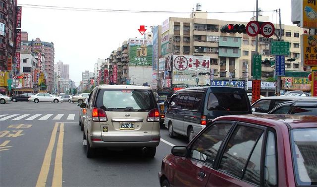 P-0083壁面廣告塔-高雄市九如一路927-4號至927-6號-往九如交流道方向廣告看板